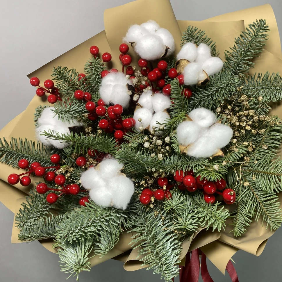 Новогодний букет с нобилисом, хлопком и декором