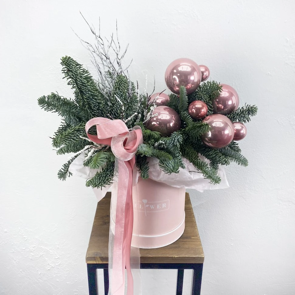 Новогодняя композиция из нобилиса