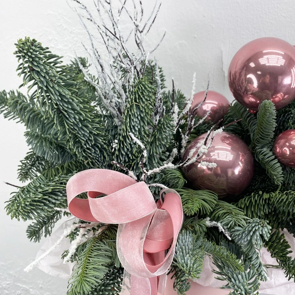 Новогодняя композиция из нобилиса