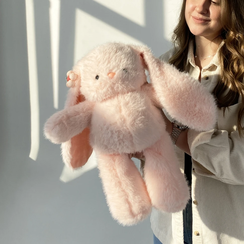 Розовый заяц