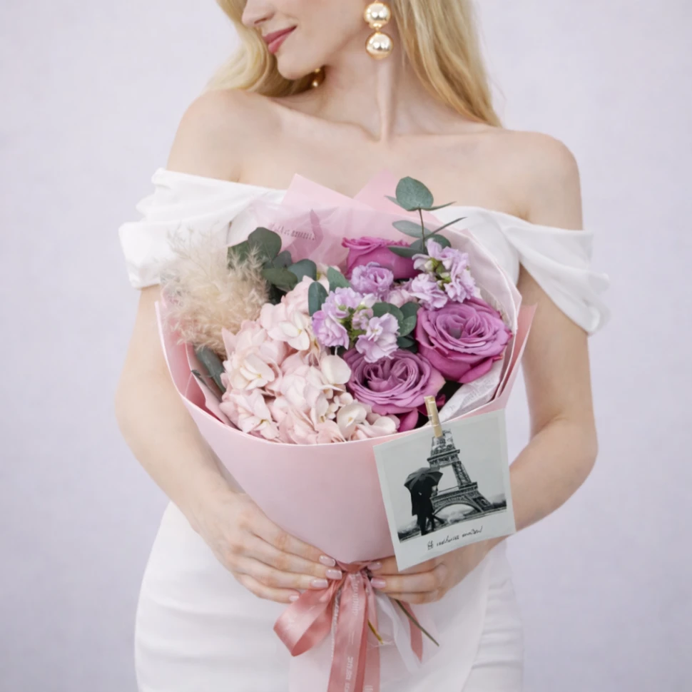 Букет из гортензии, кустовых маттиол