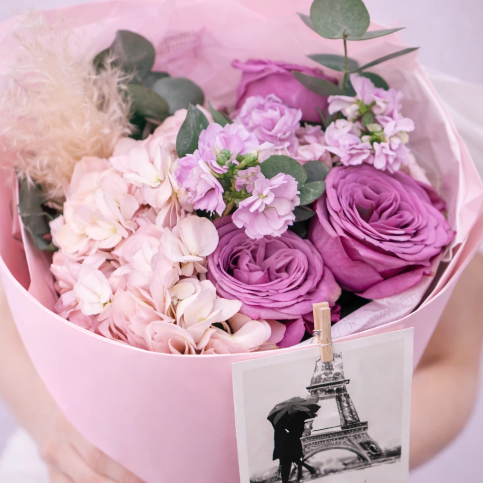 Букет из гортензии, кустовых маттиол